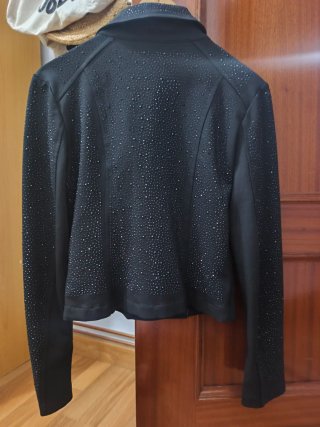 Chaqueta Extelle Negra Brillante Talla S