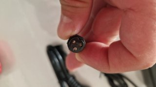 Cargador 42V 2A para patinete eléctrico