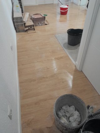 Instalación de tarima flotante y parquet