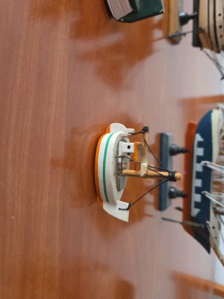 6 Barcos Maqueta Pequeños