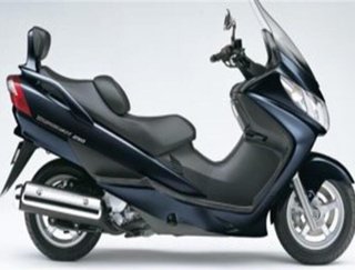 Carenado trasero izquierdo suzuki burgman . 26402