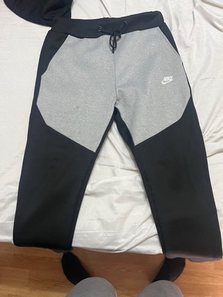 Chaqueta Nike Tech Fleece Negra y Gris y north fac