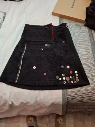 Falda Desigual Negra Talla 34