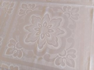 Mantel blanco y servilletas