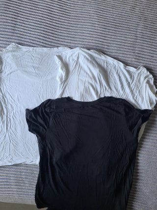 Lote 3 Camisetas Stradivarius y Mango