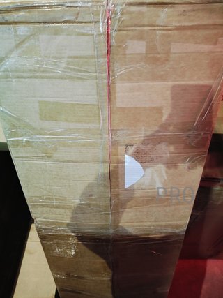 Mesa auxiliar alta de madera