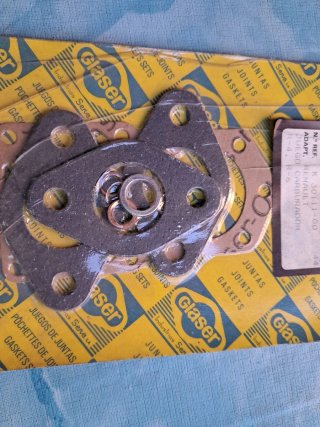 RENAULT 4 , RENAULT 6. JUEGO JUNTAS CARBURADOR.