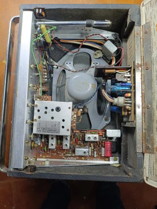 Radio Hacker Herald RP37 Transistor