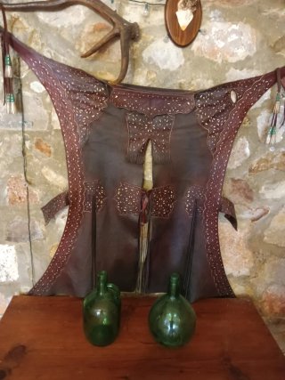 Montura vaquera y zahones Huelva