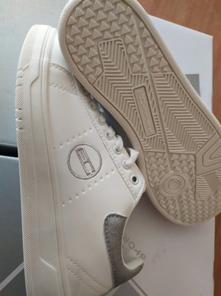 Scarpe nuove casual sportive
