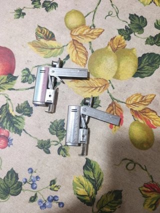 2 mechero gsolina antiguos, regalo 2 más, ver foto