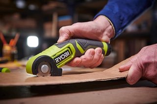 Cortador RYOBI 4V USB Lithium