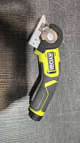 Cortador RYOBI 4V USB Lithium