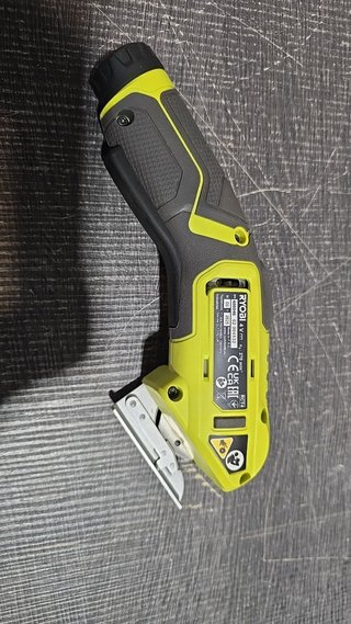 Cortador RYOBI 4V USB Lithium