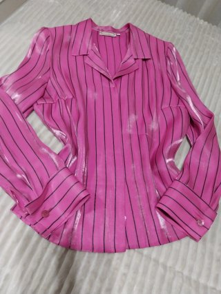 Blusa fucsia rayas negras T.42