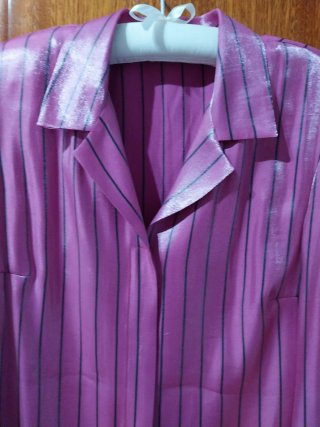 Blusa fucsia rayas negras T.42
