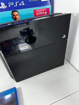 Ps4 + 8 Juegos + mando con soporte