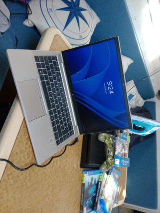 HP Elitebook i7 con SSD da 475 GB
