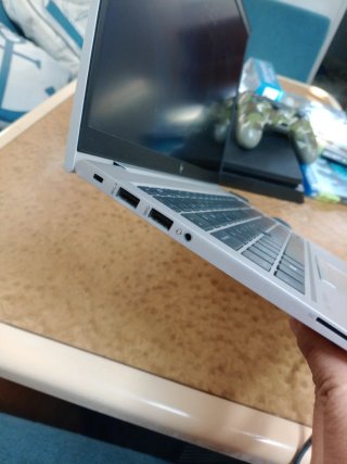 HP Elitebook i7 con SSD da 475 GB