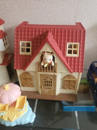 Lote Sylvanian Families: Casa, Coche y Árbol