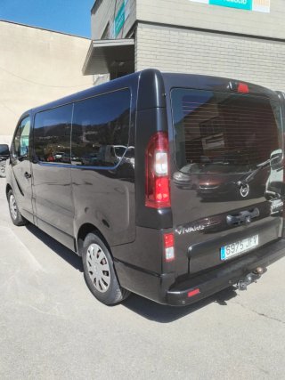 Opel Vivaro 2015