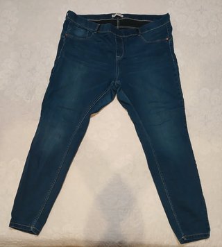 Pantalón jegging muy elástico talla 50