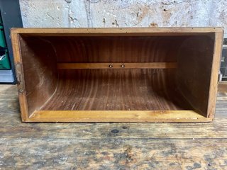Tapa para máquina de coser Alfa de madera