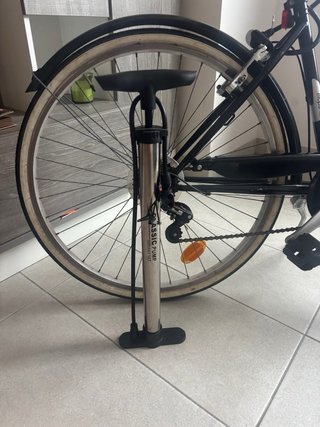 Bicicleta Urbana Negra, se vende por mudanza