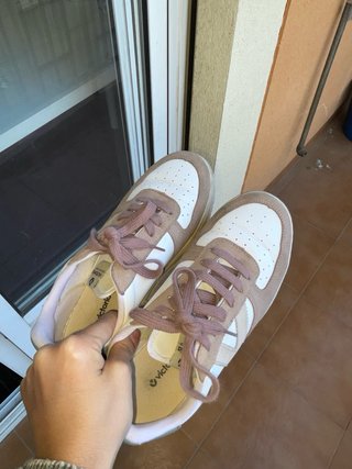 Zapatillas Victoria Beige y Rosa Talla 39