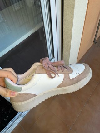 Zapatillas Victoria Beige y Rosa Talla 39