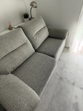 Sofá cama gris tela