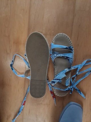 Sandalias/Alpargatas con Tiras Estampadas