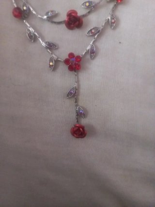 Collar y pendientes flor y hoja