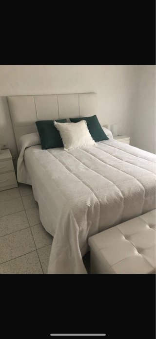 Edredón blanco bordado Tramas