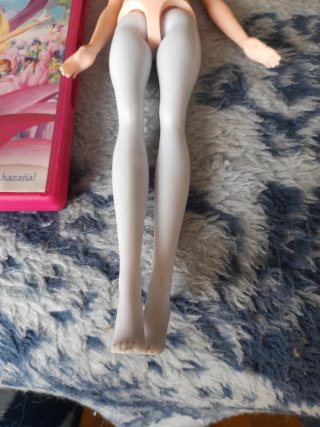 DVD Barbie Pulgarcita + Muñeca