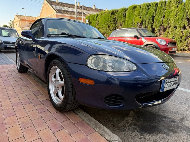 Mazda MX-5 2002 - foto 1