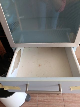 Mueble de baño alto cristal y metal