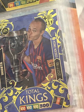 Cromo Iniesta Total Kings 2017-18 FCB