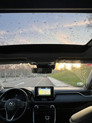 TOYOTA RAV4 HYBRID LUXURY PANORAMICO