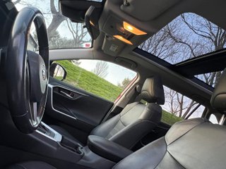 TOYOTA RAV4 HYBRID LUXURY PANORAMICO
