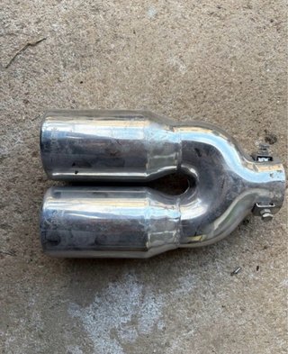 Colas de escape dobles cromadas