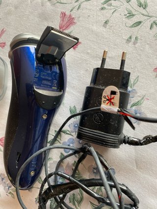Máquina de afeitar Philips azul y gris