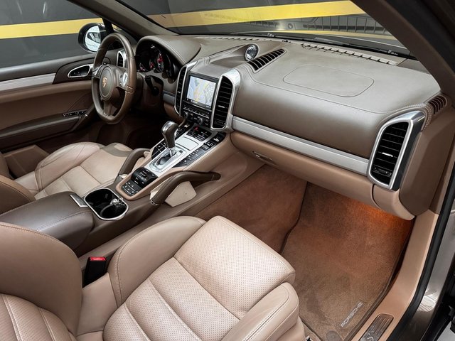 Porsche Cayenne 2013