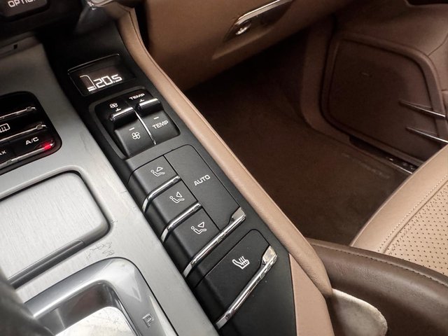 Porsche Cayenne 2013