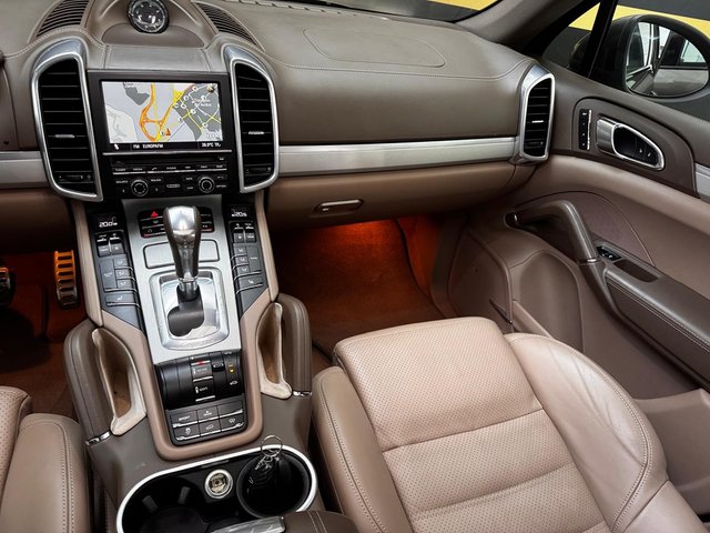 Porsche Cayenne 2013
