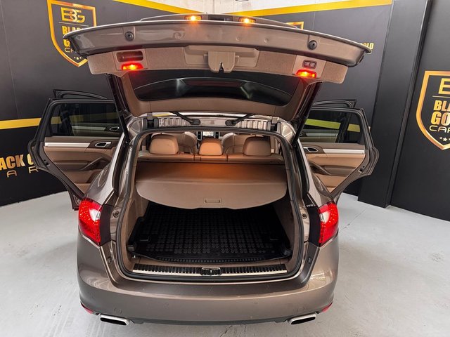 Porsche Cayenne 2013
