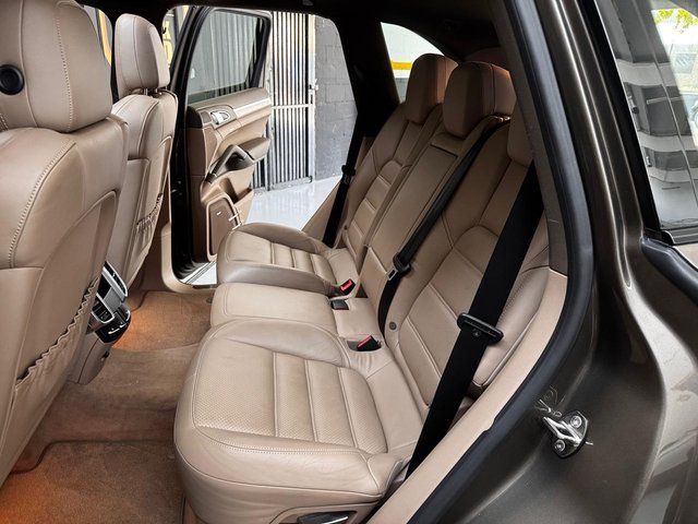 Porsche Cayenne 2013