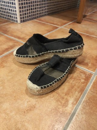 Alpargatas mujer Stradivarius Negras Talla 36