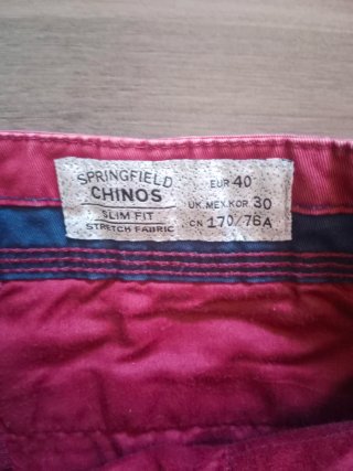 Pantalón chino rosa hombre Burdeos