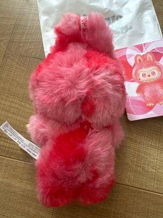 Labubu POP MART Big into Energy LOVE